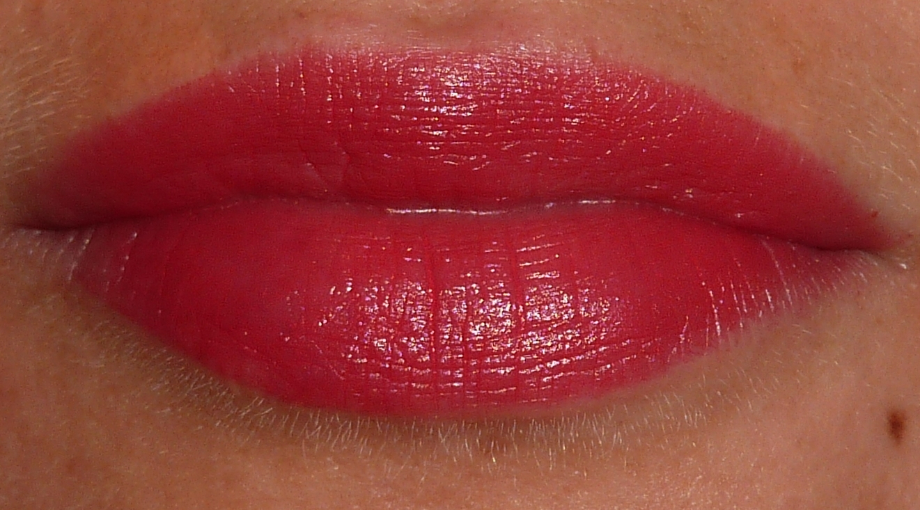 natural-collection-red-lips.jpg
